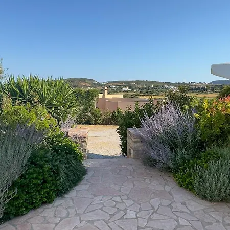 Apartment Serendipity Living Petite Katsounion